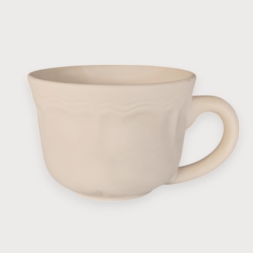 Kubek ceramiczny biskwitowy 680 ml ze wzorem fali – surowa forma do malowania i szkliwienia